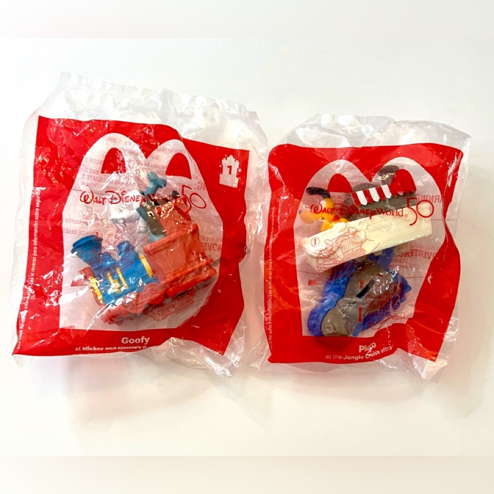 Pluto & Goofy 2 McDonald’s Disney World 50th Anniversary Toys 2022